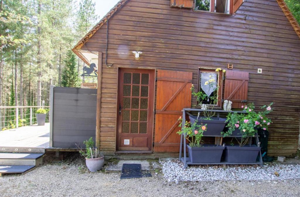 Saint-Pompont House | Chalet rustique au cœur du Périgord Noir avec terrasse et confort inclus - FR-1-616-397