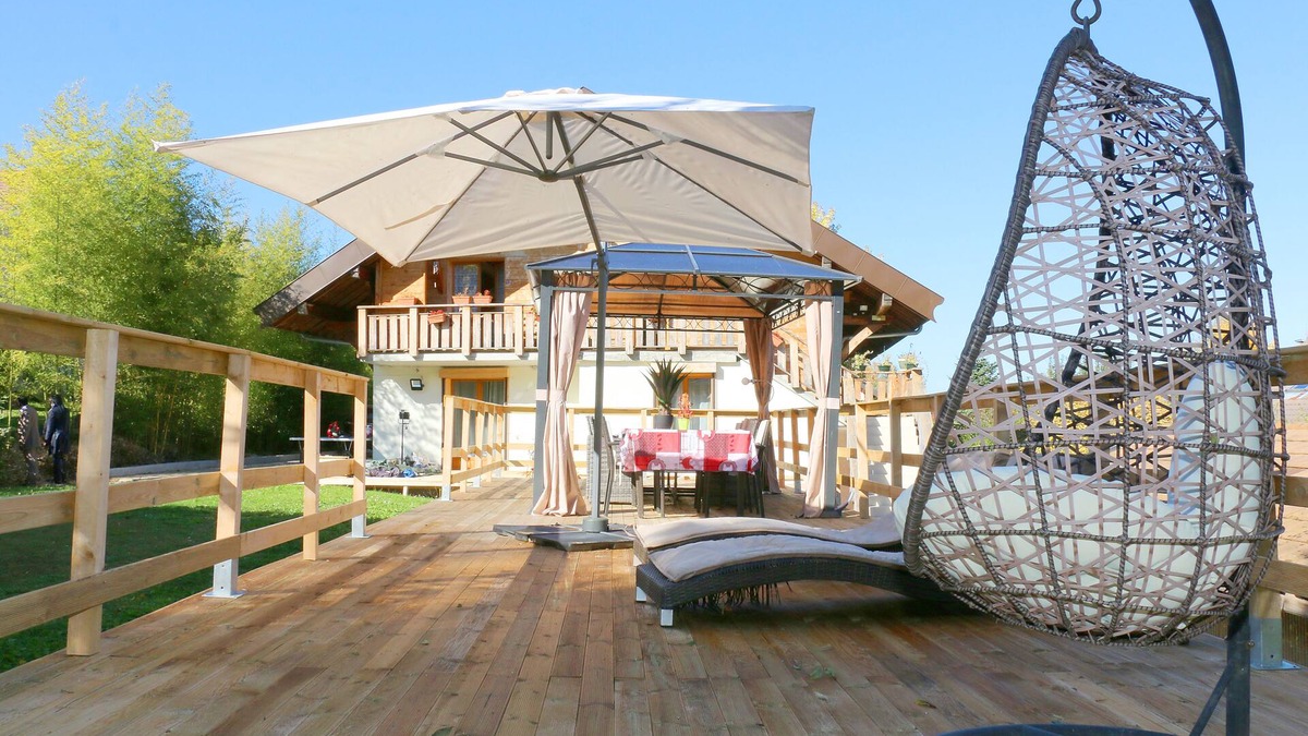 Eteaux Ski Chalet | Chalet Savoyard Balcon de Villy