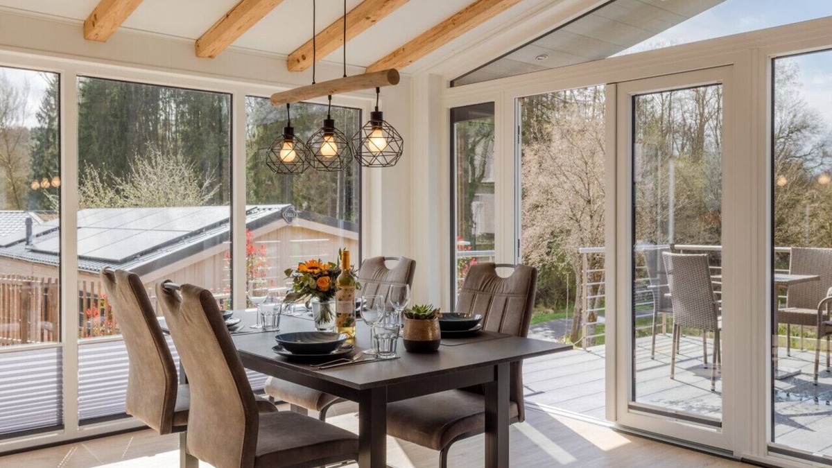 Hillesheim House | Chalet Seeblick I Terrasse I Aussicht I Wandern