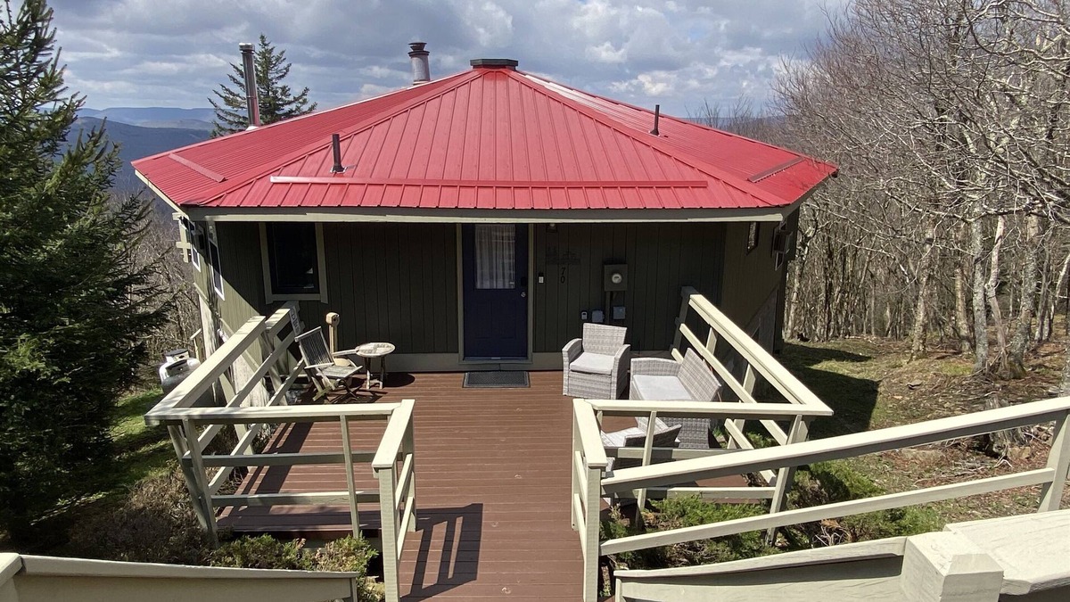 Snowshoe Ski Chalet | Chalet @ Snowshoe Kings,Hot Tub,Western Views!