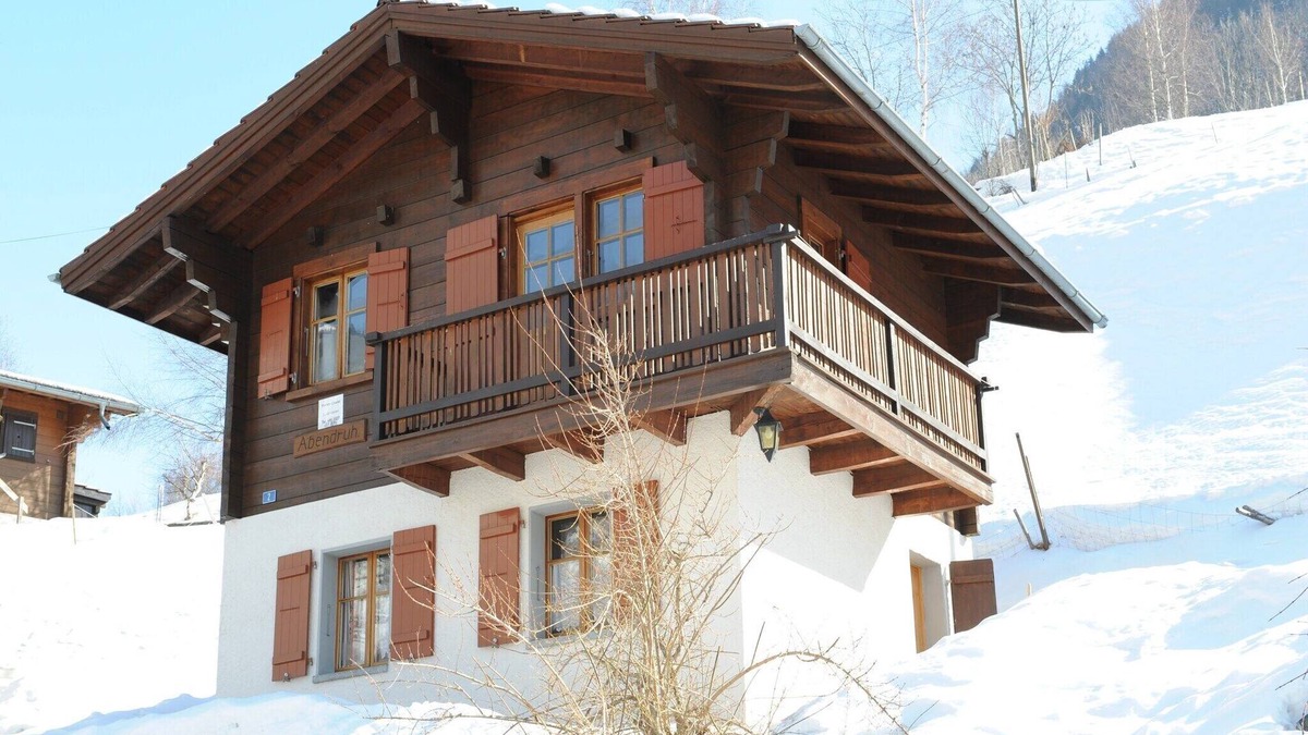 Bister Ski Chalet | Chalet Steps from Slopes