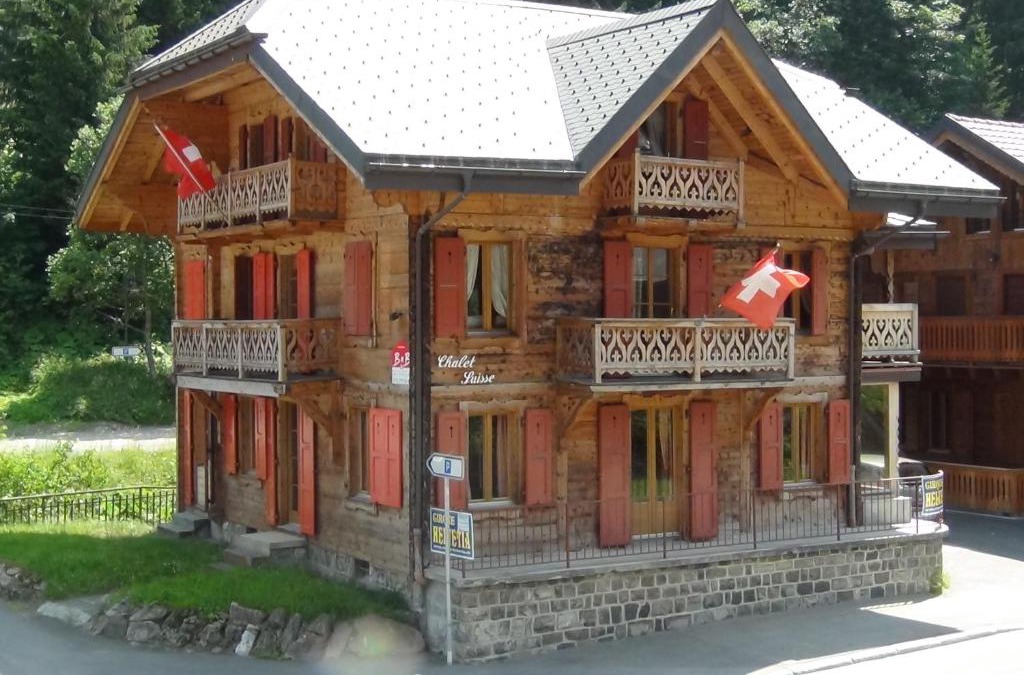Morgins Bed & Breakfast | Chalet Suisse Bed and Breakfast