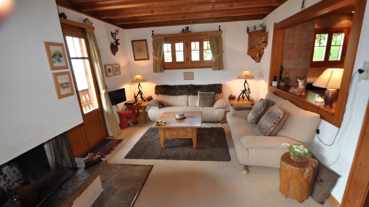 Les Posses-sur-Bex Ski Chalet | Chalet Tendre est la Nuit - 3 bedrooms - very pretty and cozy chalet just above the village of Gryon