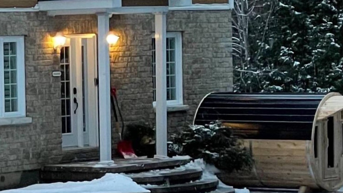 Greater Madawaska House | Chalet | Trailhead Lake House