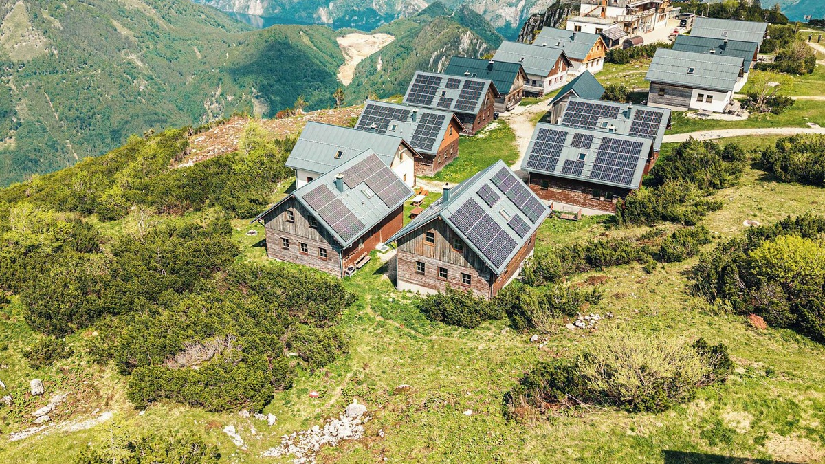 Ebensee House | Chalet Traunstein | Sauna | Kitchen | Mountain