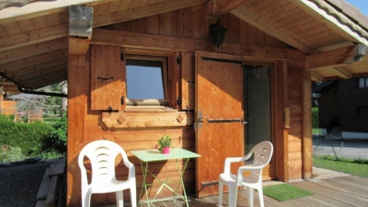 Les Carroz-d'Araches Apartment | Chalet type studio with terrace