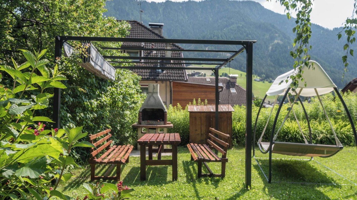 Ortisei Ski Chalet | Chalet 'Villa Rondula' with Mountain View, Shared Pool and Wi-Fi