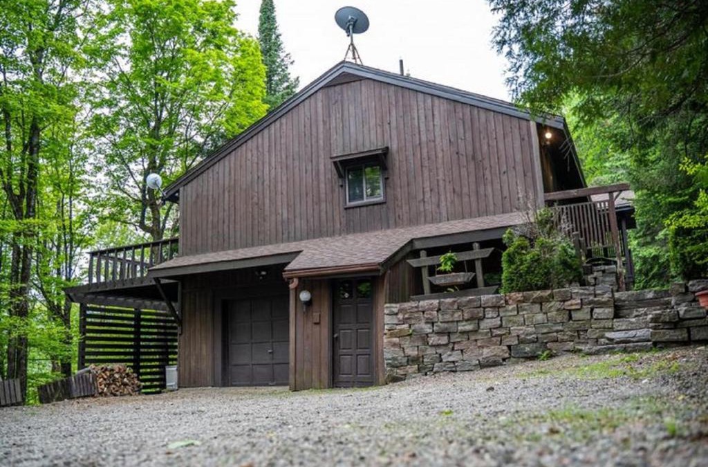 Saint-Faustin-Lac-Carre Ski Chalet | Chalet Vintage in Saint-Faustin-Lac-Carré - Quebec - Canada