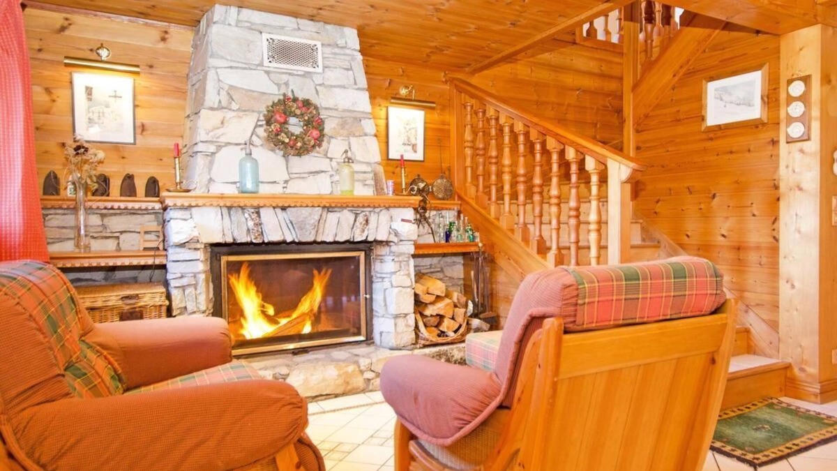 Nancroit Ski Chalet | Chalet, wifi, balcony, fireplace or stove, parking, tv, 180m², Peisey-Vallandry