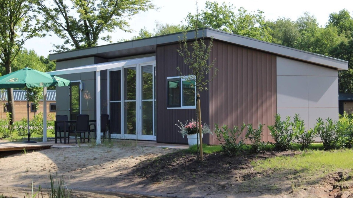 West-Graftdijk House | Chalet with 2 bedrooms and a dishwasher
