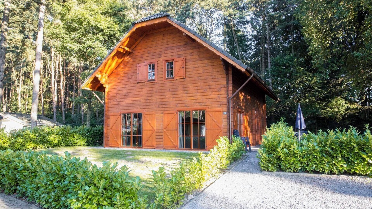 Langeberg House | Chalet with 2 bedrooms and a terrace with garden furniture