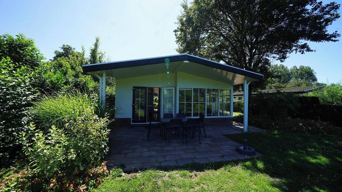 Municipality of Langedijk House | Chalet with 3 bedrooms and a terrace