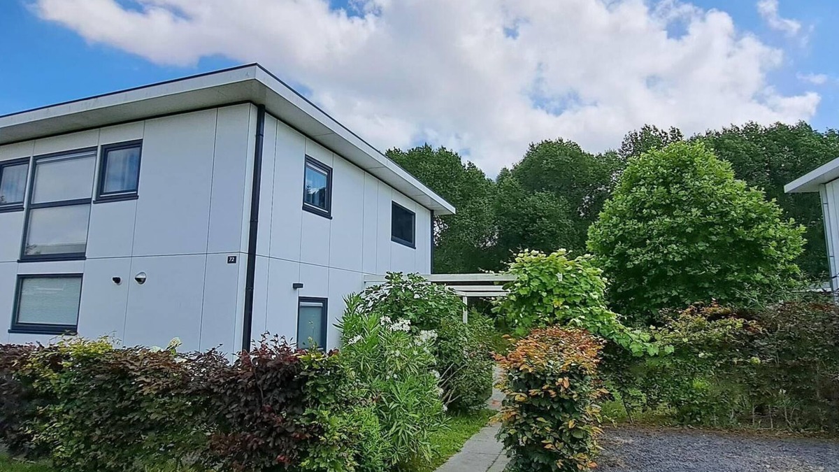 Bedrijventerrein Sloterdijk House | Chalet with 4 bedrooms and a terrace