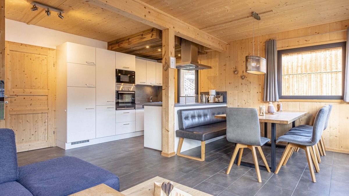 Steinach am Brenner Ski Chalet | Chalet with 4 bedrooms for up to 8 people