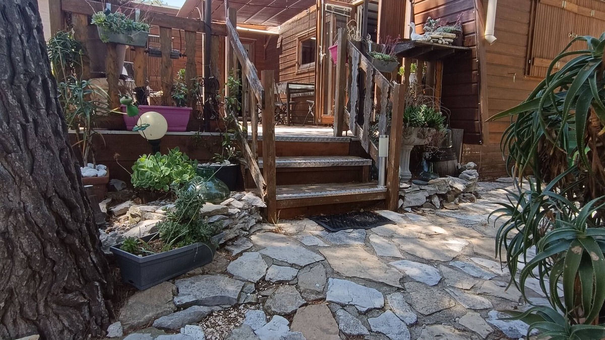 Le Castellet Ski Chalet | Chalet with jacuzzi from June to September