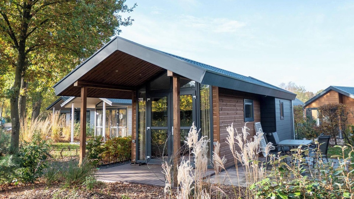 Otterlo House | Chalet with lounge-bedroom, sleeping loft and 1 bathroom