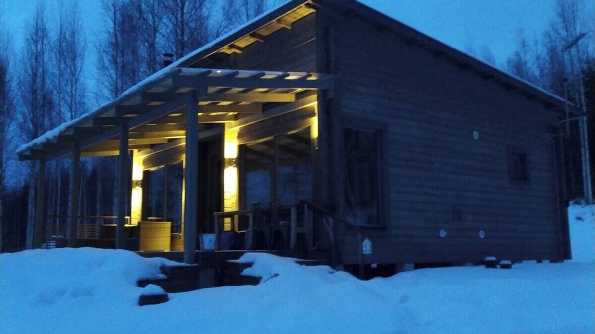 Puumala Ski Chalet | Chalet with modern comfort directly on the lake with saunas and barbecue house.