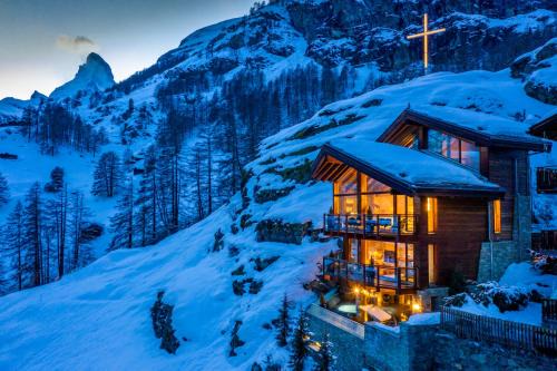 Zermatt Ski Chalet | Chalet Zermatt Peak - Your Own Private Luxury Chalet - Includes Professional Staff and Catering - Voted World's Best Chalet