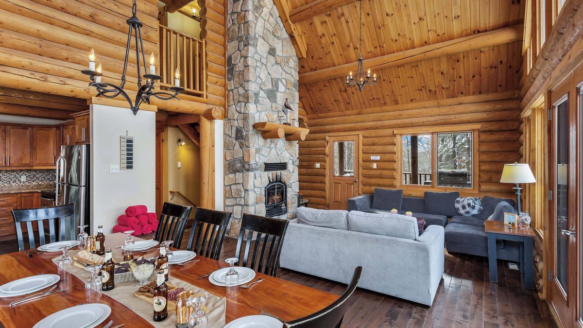Labelle Ski Chalet | Chalet Zurri – Private Spa, Lake & Mountain Zen