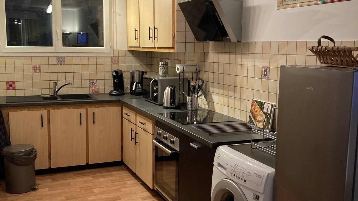 Chateauroux House | Chaleureuse Maison, Quartier Calme Hôpital