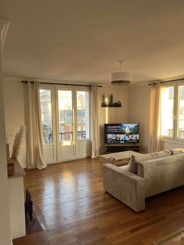 Downtown Le Havre Apartment | Chaleureux T2 à La Plage du Havre