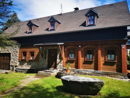 Sluknov House | Chaloupka Království