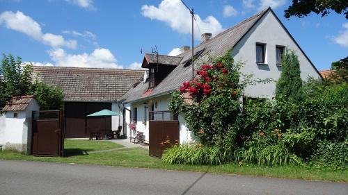 Cerhonice House | Chalupa Obora