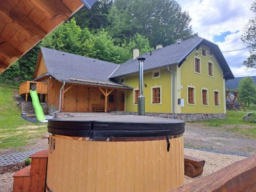 Stare Mesto House | Chalupa pod Kralickým Sněžníkem