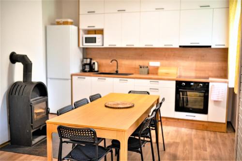 Kovarska House | Chalupa U přátel