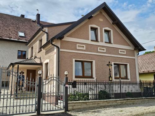 Tlumacov House | Chalupa u Rádlů