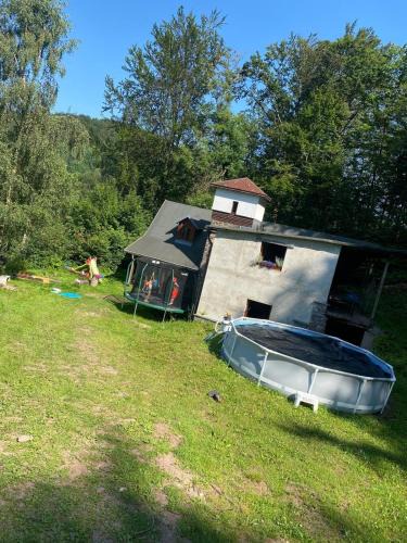 Svoboda nad Upou House | Chalupa u velbloudů Krkonoše