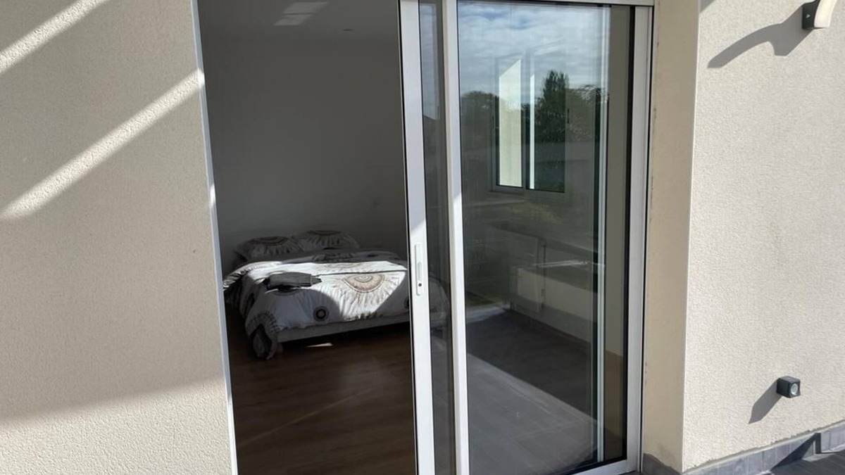 Sainte-Genevieve-des-Bois Hotel | Chambre Dans Maison D'hote