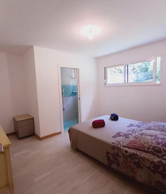 Fontanil-Cornillon House | Chambre à louer 15mnn de Grenoble-salle de bain privée-WIFI gratuit