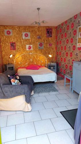Sancoins House | Chambre agréable au fond du jardin