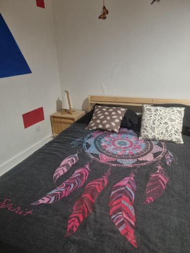 Arthes House | Chambre au 1er étage avec communs