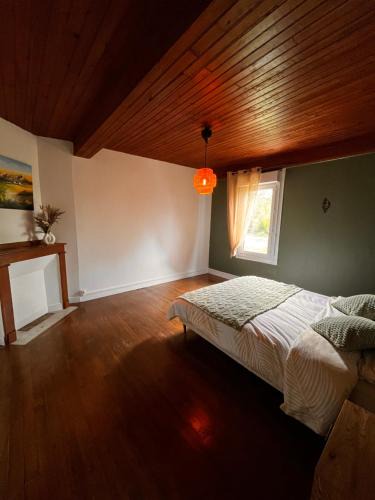 Aurignac House | Chambre au domaine du moulin du pont