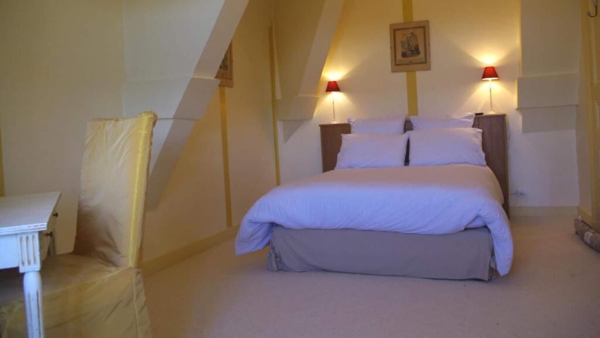 Saint-Mars-du-Desert House | Chambre Baronne - Bienvenue au Château du Perray