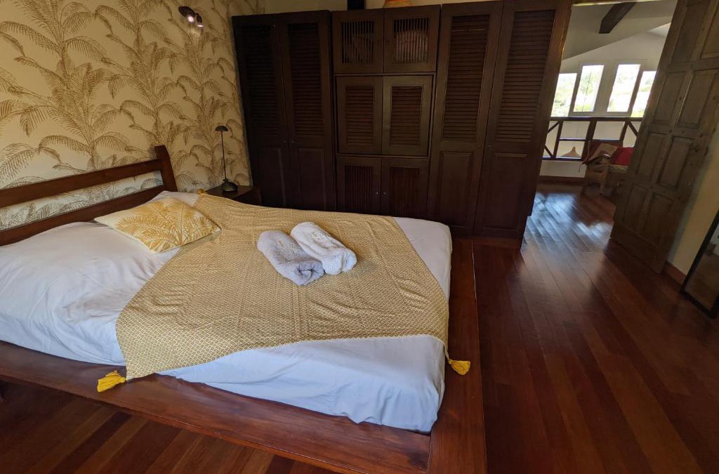 La Couronne House | Chambre Charline -les instants Charline