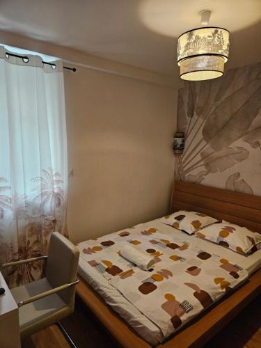 Annemasse Bed & Breakfast | Chambre confort - salle de bain - 5 mins Gare Annemasse