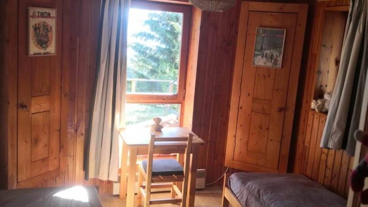 Arc-1600 Ski Chalet | Chambre d'hôte TINTIN - 2 people - single beds