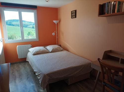 Chazelles-sur-Lyon Bed & Breakfast | Chambre d'hôte avec Hammam et salle de jeux