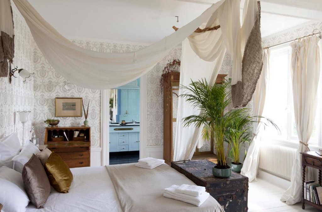 Quesnoy-le-Montant Bed & Breakfast | Chambre d’hôtes au Château Le Bas Bleu, Anaïs Nin