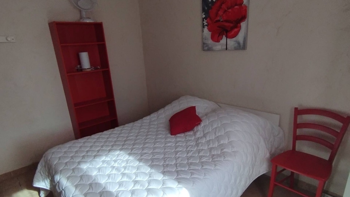 La Tour-d'Aigues House | Chambre d'hôtes les coquelicots