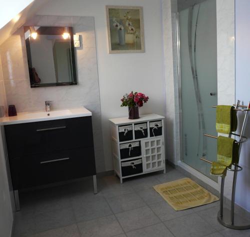 Villaines-la-Juhel Bed & Breakfast | Chambre d'hôtes Le Pot au Lait