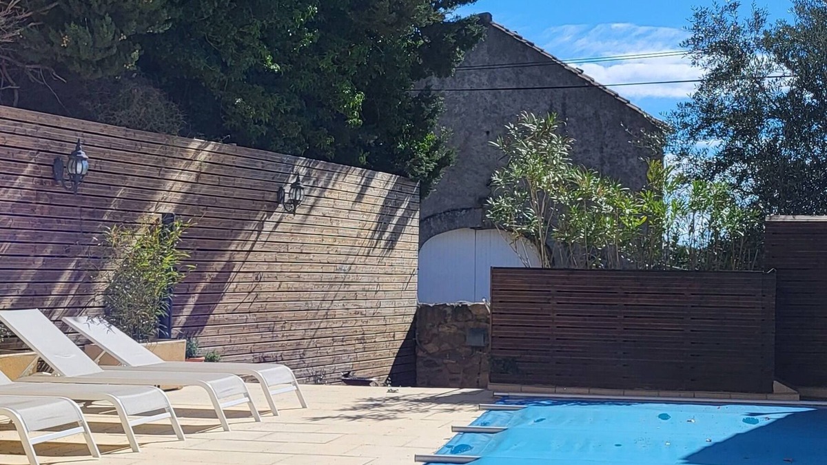 Beaufort Bed & Breakfast | Chambre D'hôtes, La Maison Millésime, Chambre L'olivier, Salle de Douche Privée