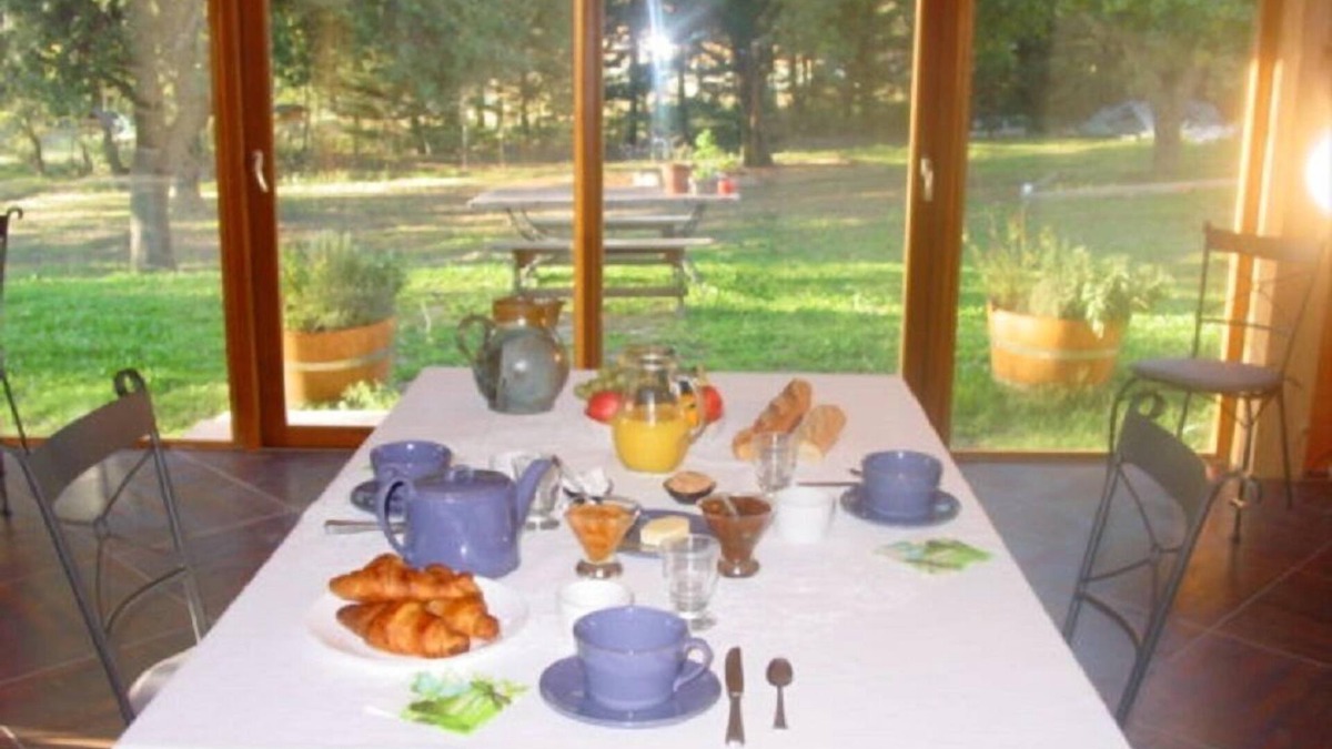 Arzens Bed & Breakfast | Chambre d'Hôtes Neptune Wood