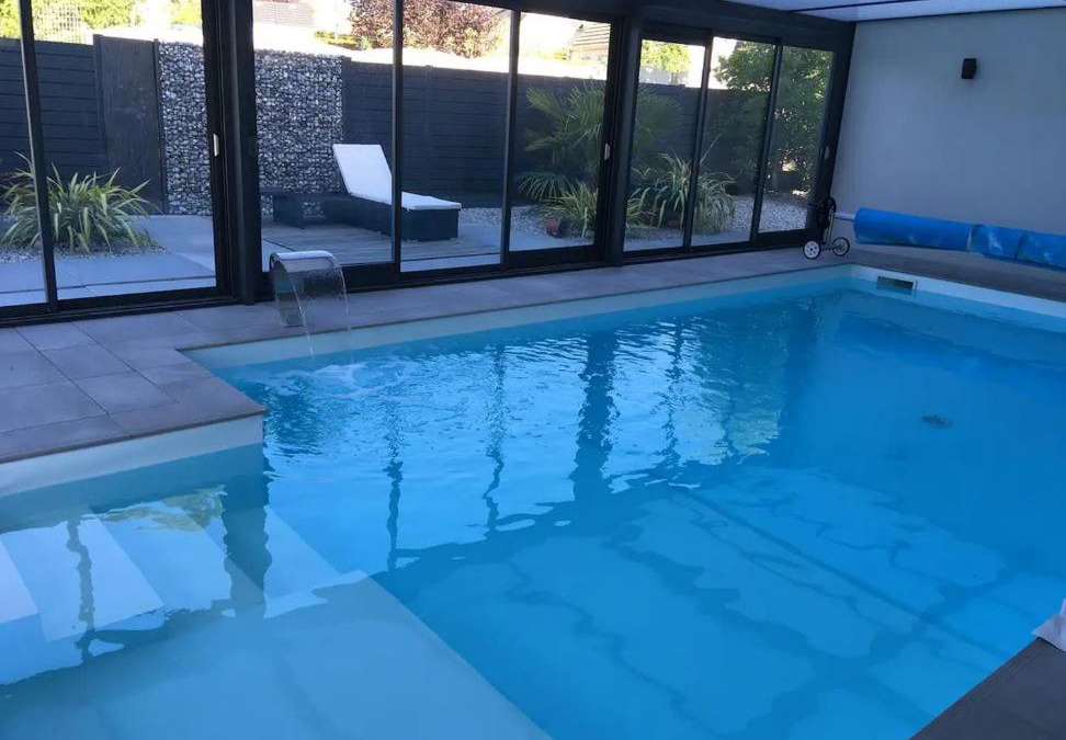 Etival-les-le-Mans Bed & Breakfast | chambre d'hote dans villa avec piscine