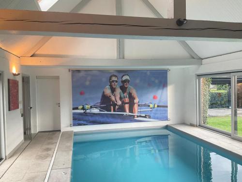 Couture-Saint-Germain Apartment | Chambre d hôtes Le Joyau with indoor pool and sauna