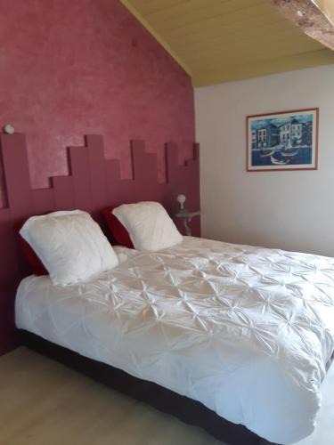 Bernadets-Debat Bed & Breakfast | CHAMBRE DOUBLE AVEC PISCINE ET JACUZZI