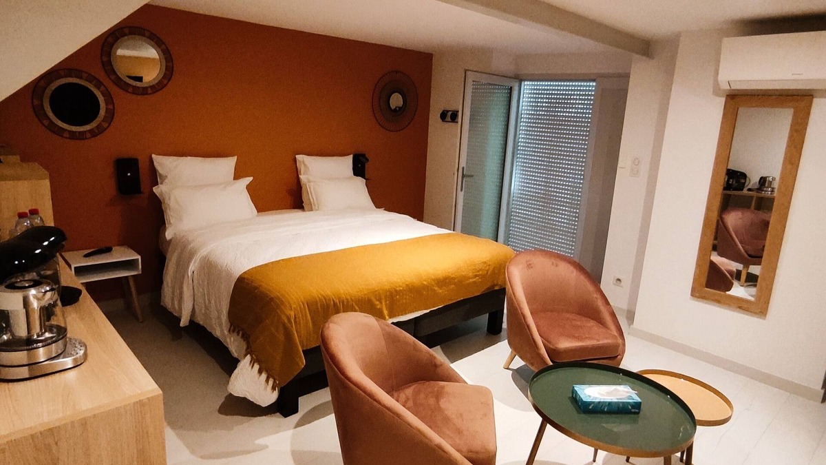 Saint-Jean-de-Vaux House | chambre du moulin brochat 2